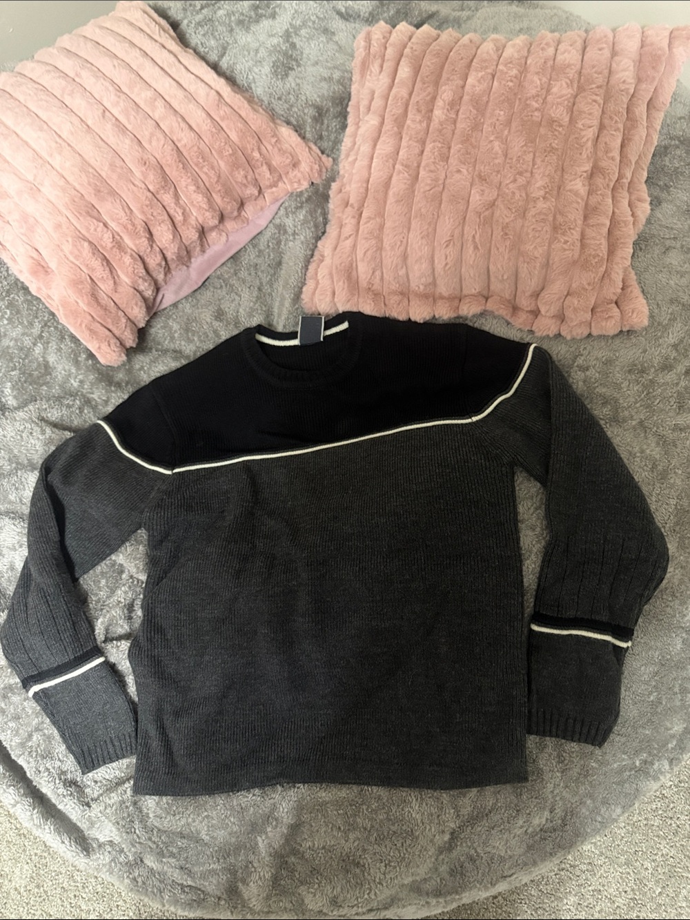Boys M Two-Tone Charcoal & Black Knit Sweater with Contrast Piping